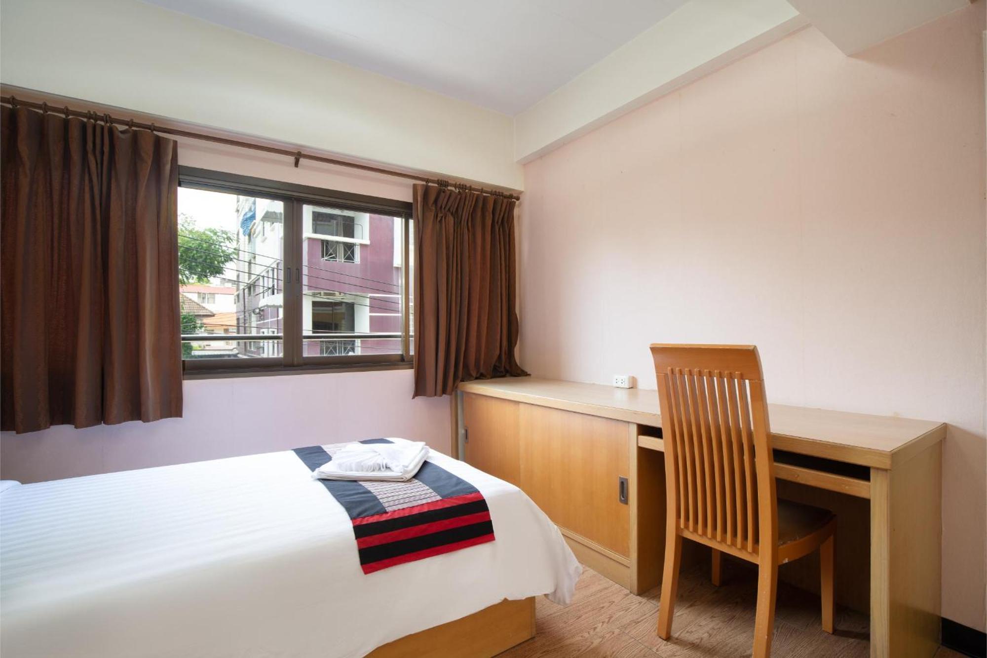 P-Park Hotel Бангкок Екстер'єр фото