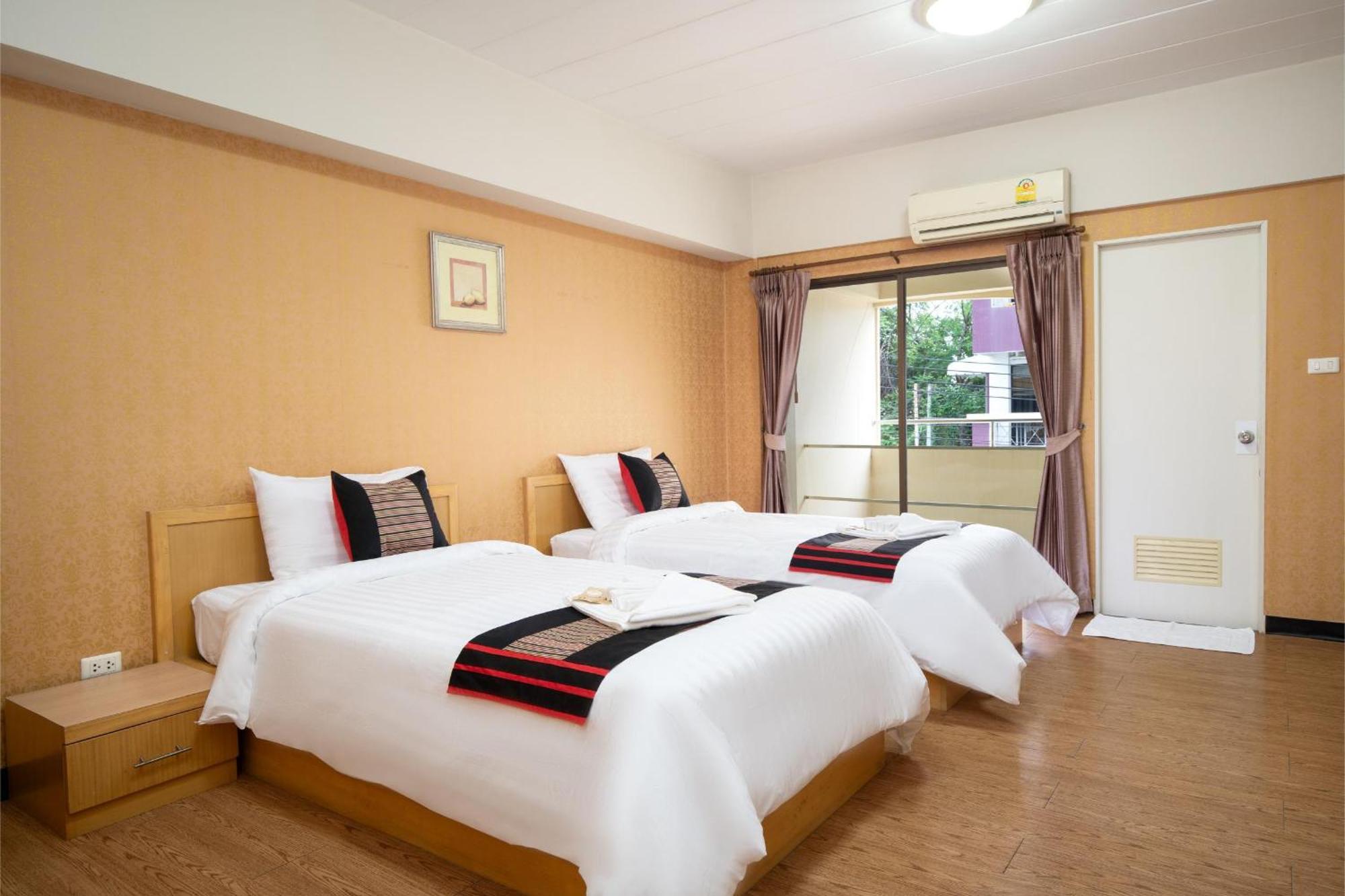 P-Park Hotel Бангкок Екстер'єр фото