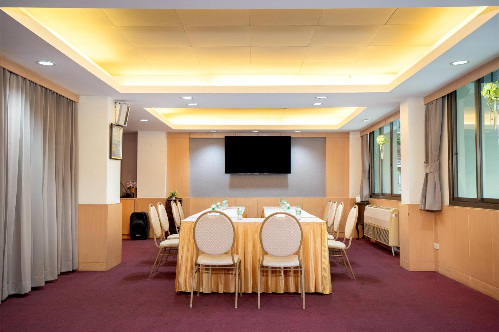 P-Park Hotel Бангкок Екстер'єр фото